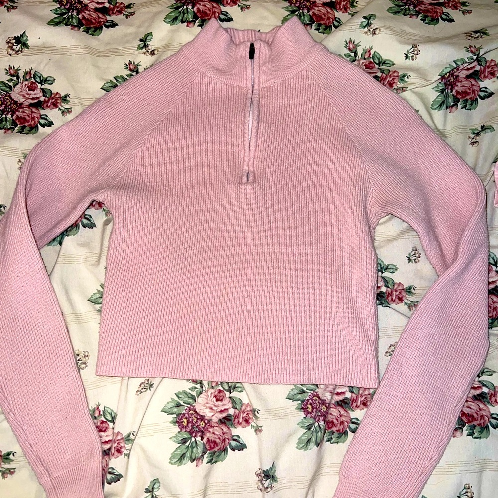 Forever 21 pink sweater with halfway zipper, gently used but no signs of wear
